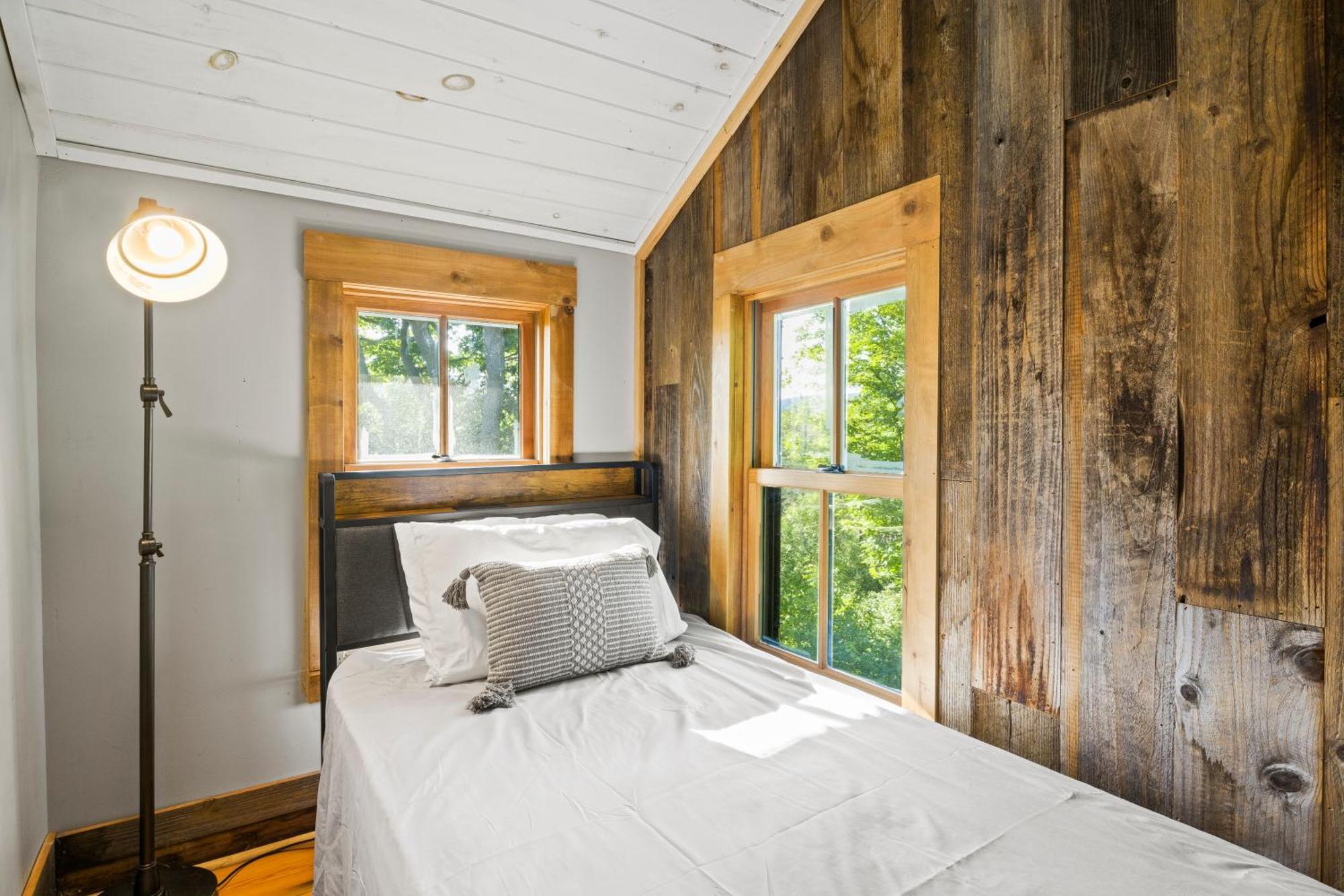 Cozy Two Bedroom Home On Canandaigua Lake Rushville Eksteriør bilde